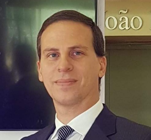 Dr. Victor Oviedo